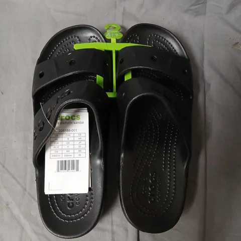 CROCS BAYA PLATFORM SANDAL – BLACK, WOMEN'S US 6 (UK 4)
