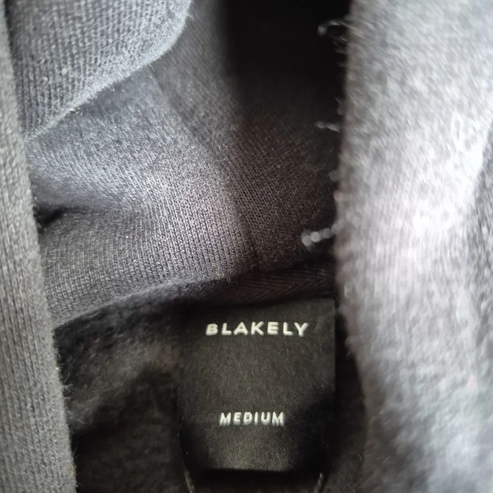 BLAKELY HOODIE – BLACK – MEDIUM