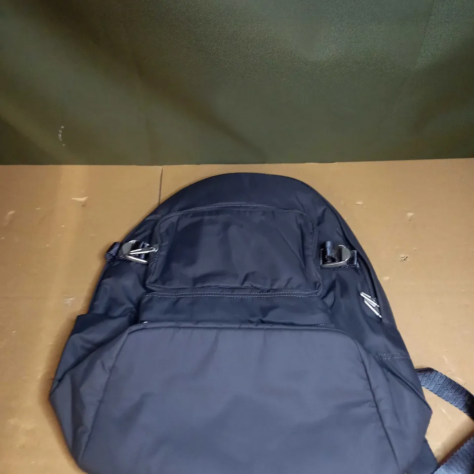 GYMSHARK BACKPACK