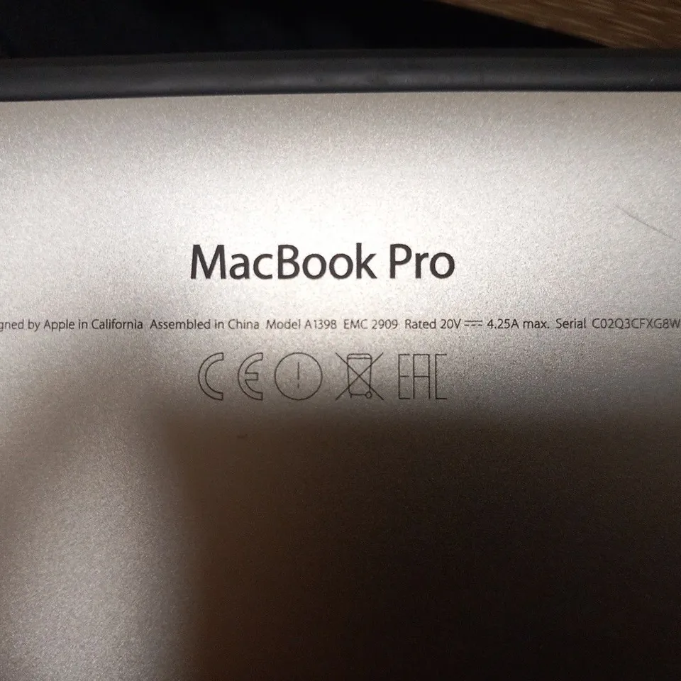 APPLE MACBOOK PRO (A1398 MID 2014)