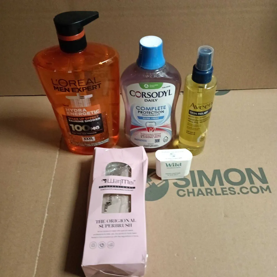 APPROXIMATEY 20 ASSORTED HEALTH AND BEAUTY PRODUCTS TO INCLUDE - L'OREAL MEN EXPERT - CORSODYL MOUTHWASH AND AVEENO BODY OIL SPRAY