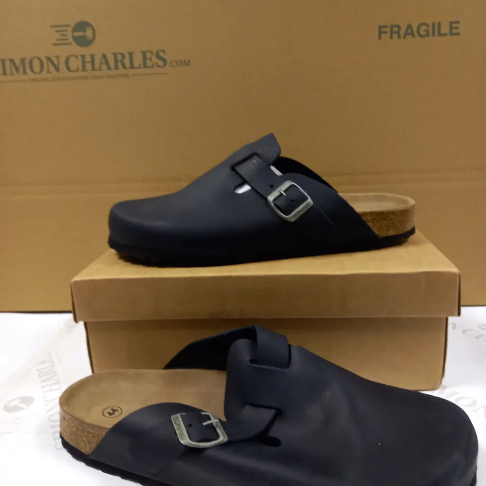 BONOVA MEN LEATHER CLOG SIZE 11