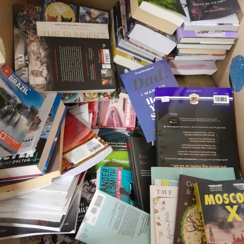 LARGE QUANTITY OF ASSORTED BOOK TO INCLUDE FICTION & NON FICTION - COLLECTION ONLY