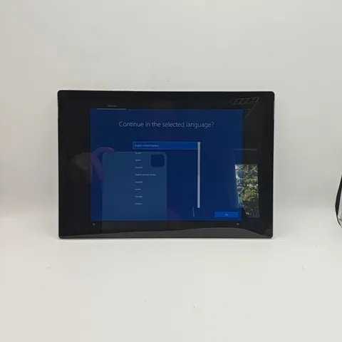 UNBOXED MICROSOFT SURFACE PRO 128GB TABLET PC IN SILVER - 1796