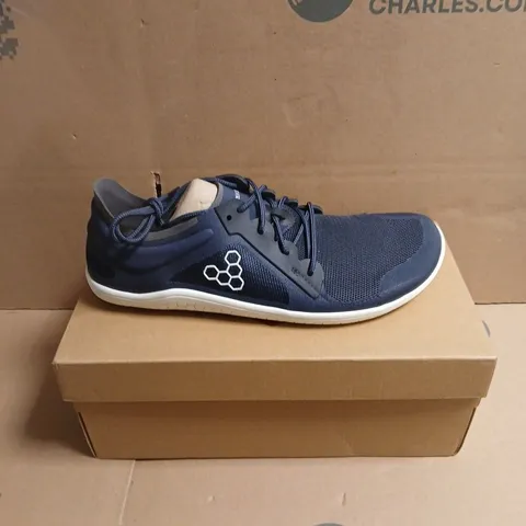 BOXED PAIR OF VIVOBAREFOOT PRIMUS LITE 3.5 MENS MIDNIGHT RUNNING SHOES – NAVY - 9