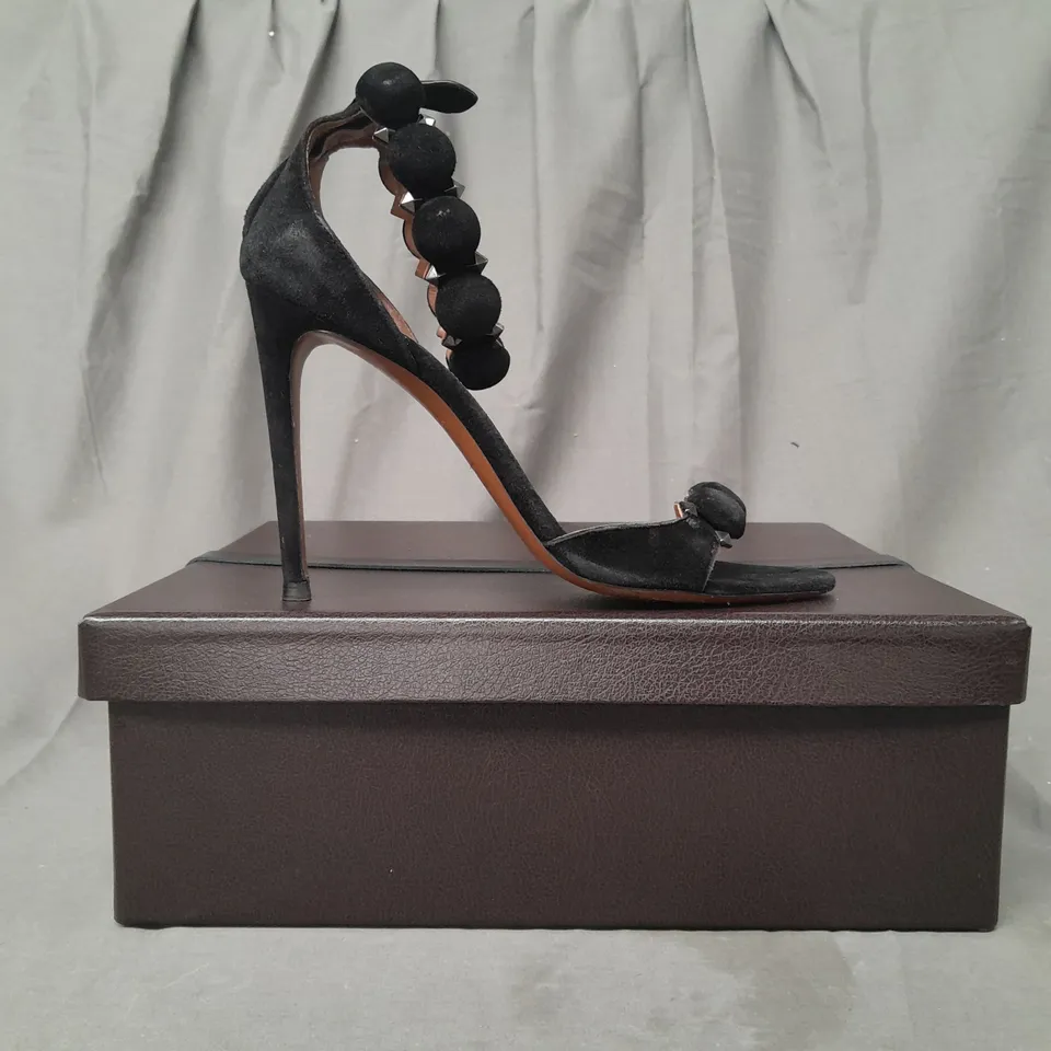 BOXED PAIR OF ALAIA PARIS OPEN TOE HIGH SANDALS IN BLACK EU SIZE 40