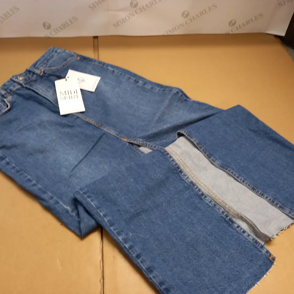 STRADIVARIUS MIDI SKIRT IN JEANS - UK 6