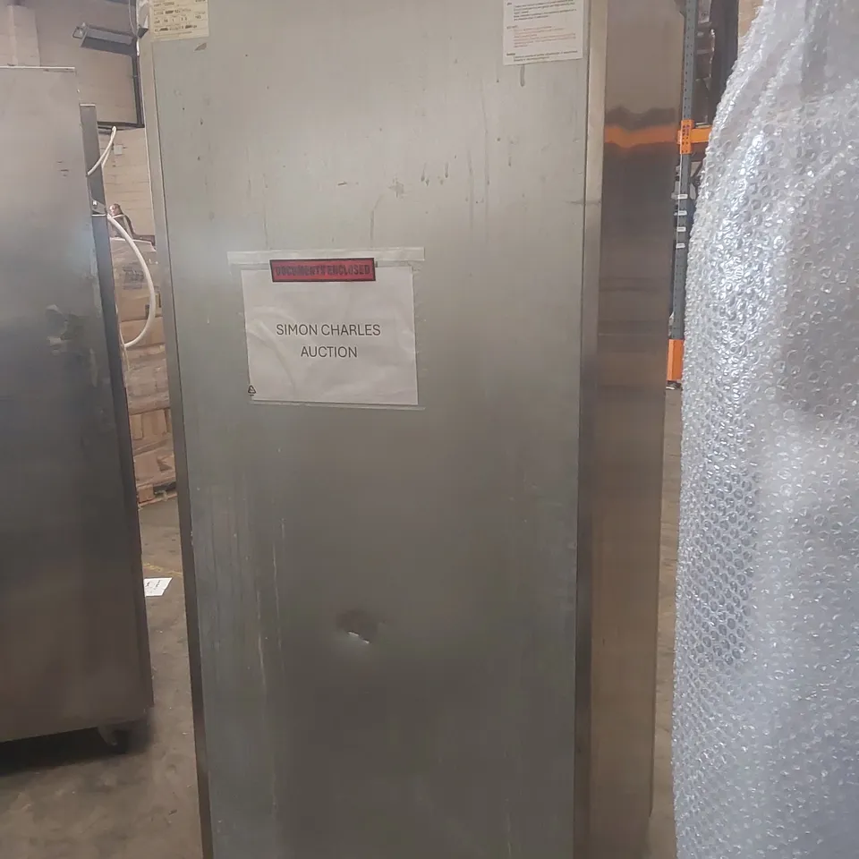 WILLIAMS LJ1SA COMMERCIAL UPRIGHT FREEZER