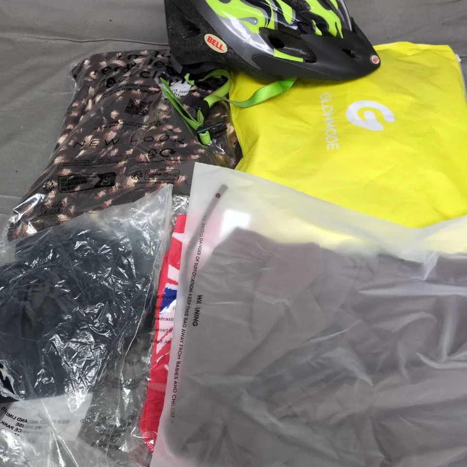 APPROXIMATELY 35 ASSORTED CLOTHING ITEMS IN VARIOUS SIZES, STYLES & COLOURS TO INCLUDE BRANDS SUCH AS GLOWMODE, NEW LOOK, OUTCAST, ETC - COLLECTION ONLY