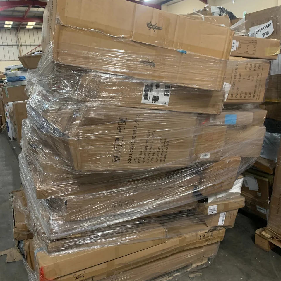 PALLET OF ASSORTED ITEMS TO INCLUDE BOXED FURNITURE, STANDING DESK AND BOXED TABLE