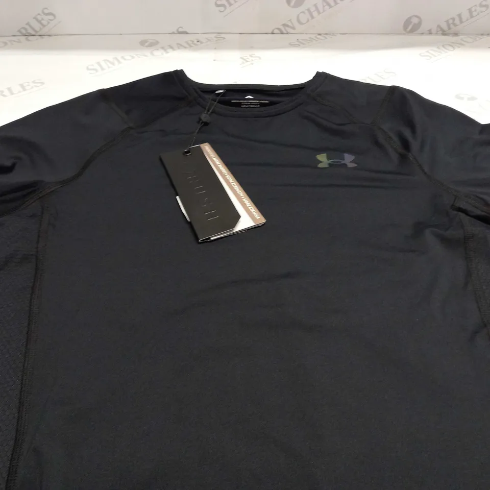 UNDER ARMOUR RUSH 2 COMP TOP IN BLACK - MEDIUM