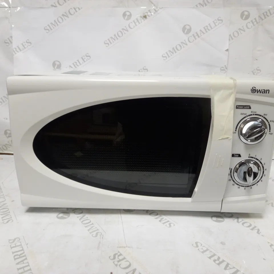 SWAN SM3090LN MANUAL SOLO MICROWAVE, 800 WATT, 20 LITRE, WHITE