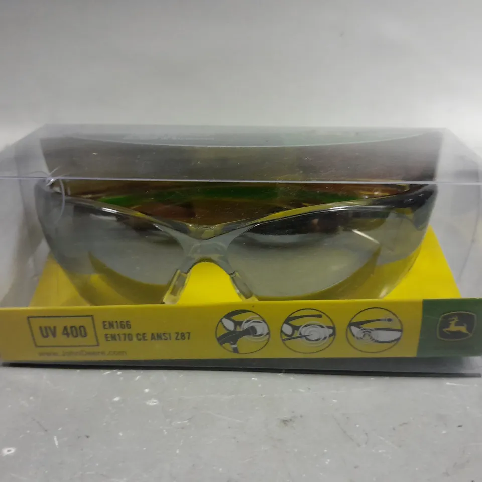 JOHN DEERE UV 400 SAFETY GLASSES