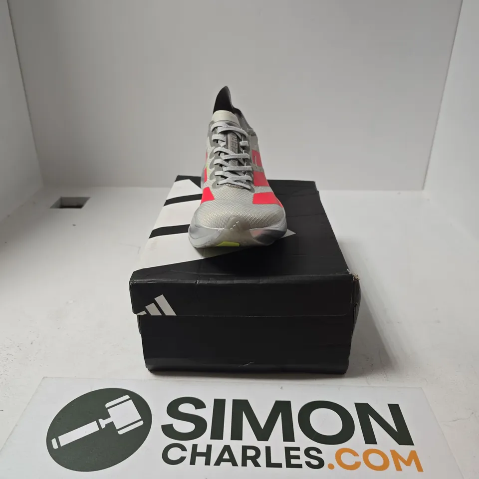 BOXED PAIR OF ADIDAS ADIZERO ADIOS TRAINERS SIZE UK 9
