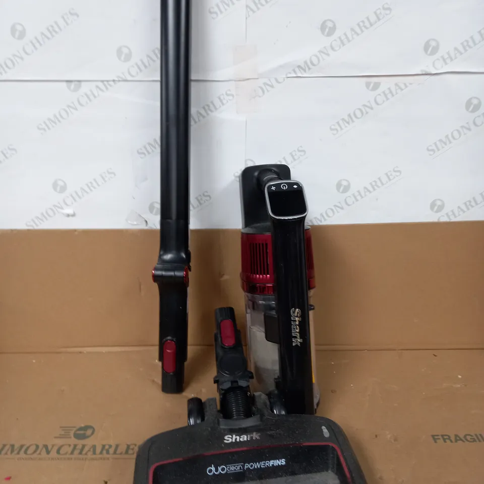 SHARK CORDLESS VACUUM IZ300UKT