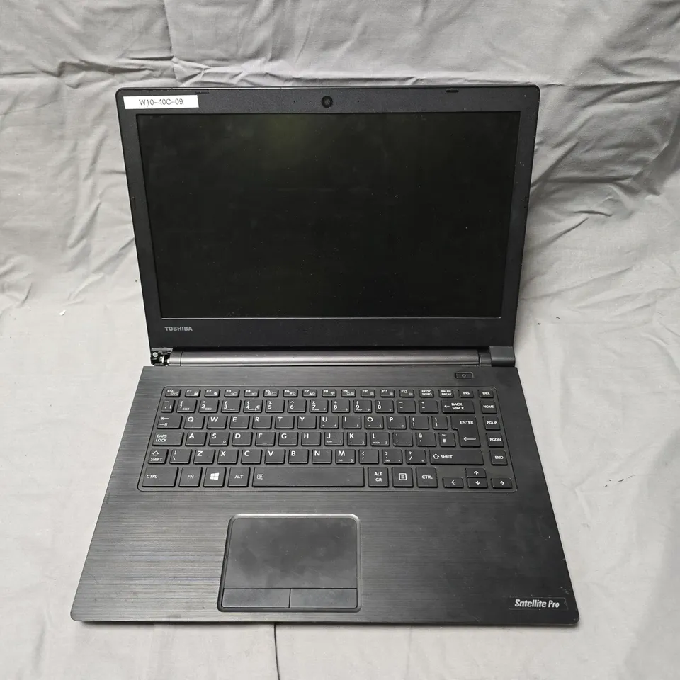 TOSHIBA SATELLITE PRO R40-C LAPTOP 