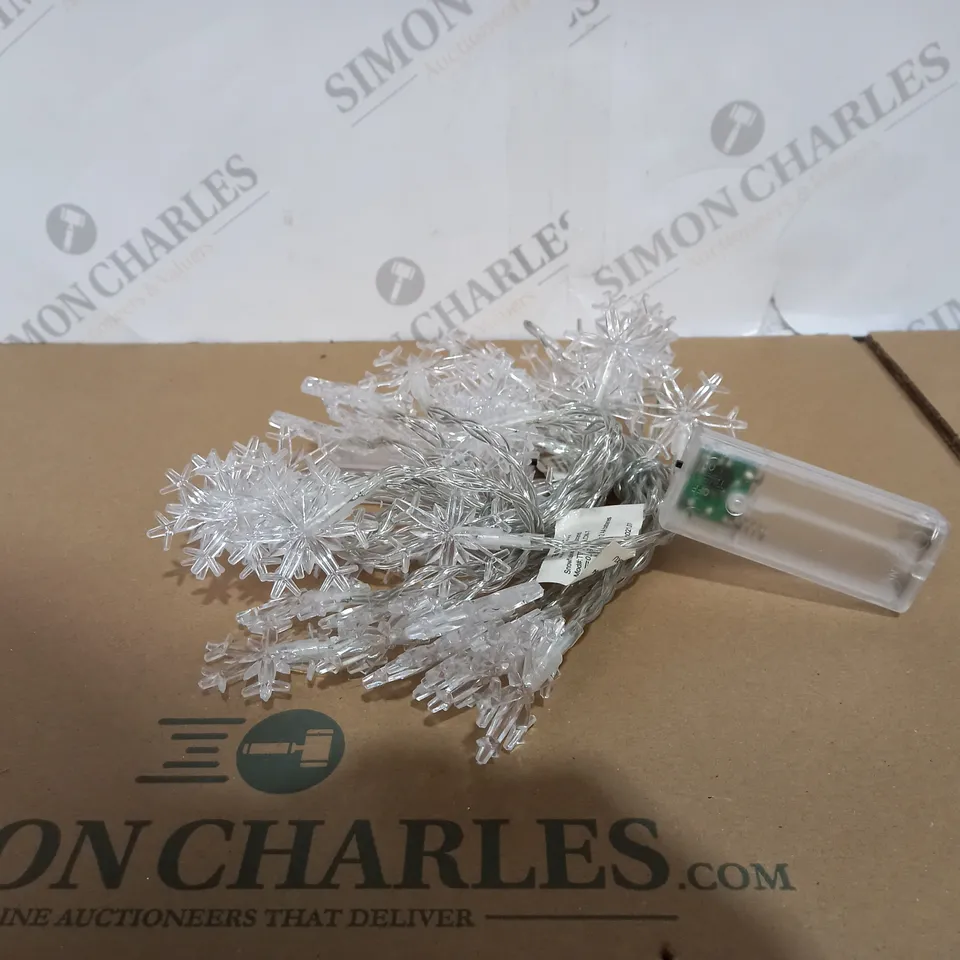 BOXED HOME REFLECTIONS SET OF 2 SNOWFLAKE LIGHTS