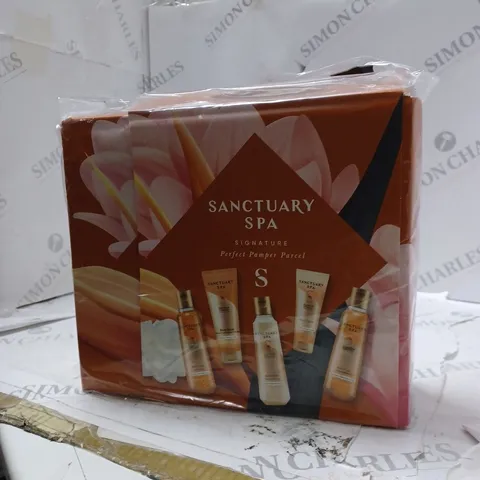 BOXED SANCTUARY SPA SIGNATURE PERFECT PAMPER PARCEL GIFT SET