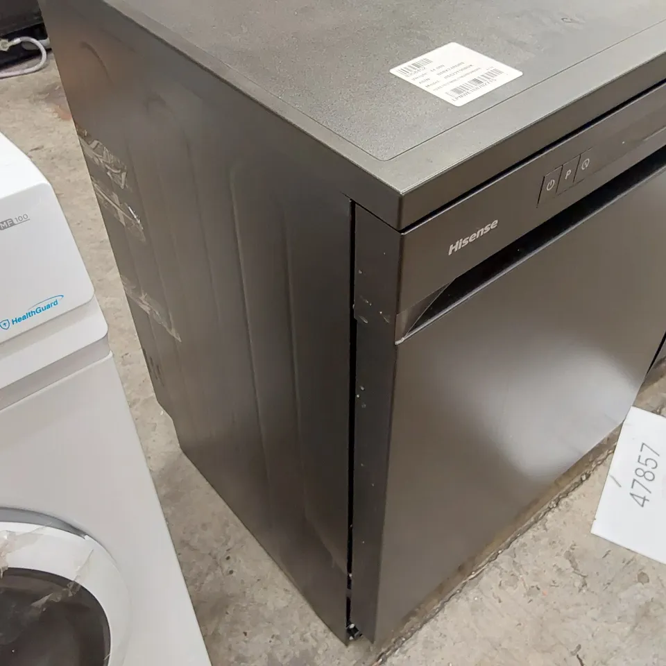 HISENSE HS622E90BUK FREESTANDING STANDARD DISHWASHER 85CM HIGH - E RATED, BLACK, 24 X 23 X 33 INCHES (L X W X H) [ENERGY CLASS E]