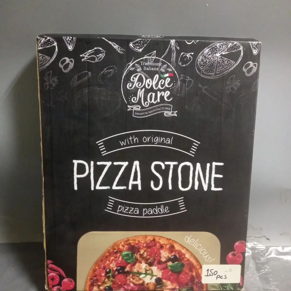 BOXED DOLCE MARE PIZZA STONE WITH PADDLE