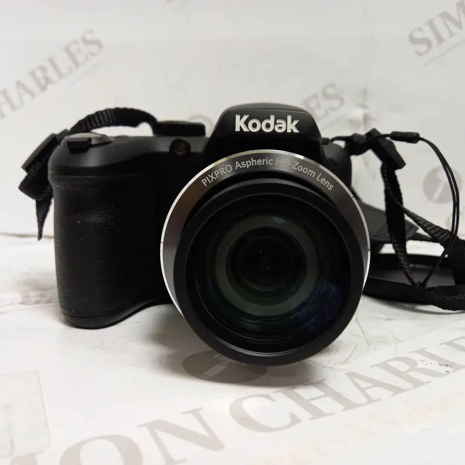 KODAK PIXPRO AZ401 DIGITAL CAMERA