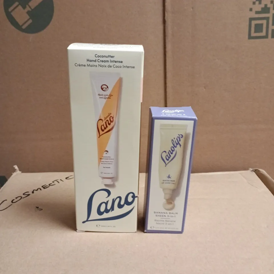 BOX OF APPROXIMATELY 20 ASSORTED LANO COSMETIC ITEMS TO INCLUDE HAND CREAM, LIP SHEEN ETC