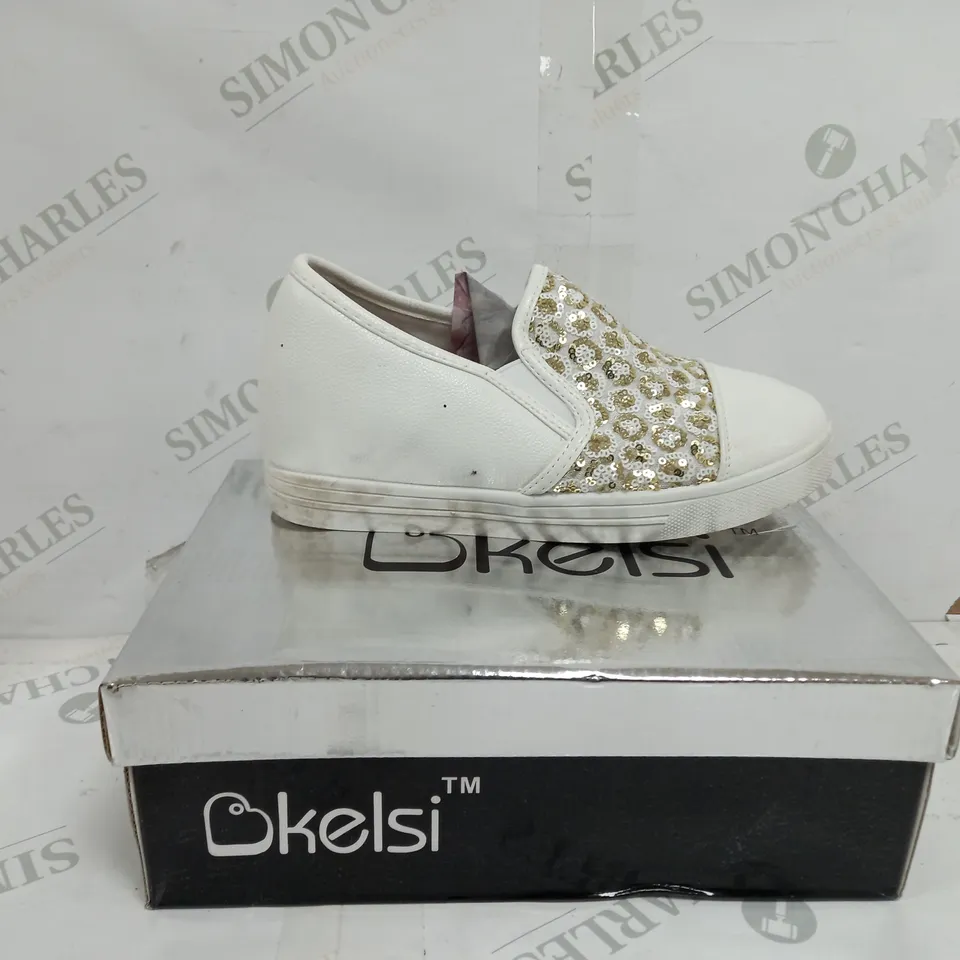 APPROXIMATELY 12 BOXED PAIR OF KELSI SLIP ON TRAINERS TO INCLUDE SIZES 4, 5, 6
