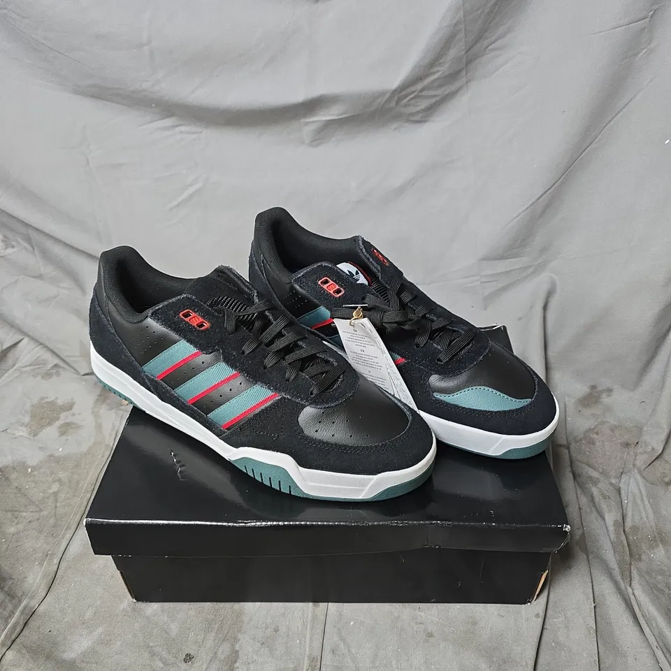 ADIDAS SIZE 10 BLACK/MULTI COLOUR TRAINERS BOXED