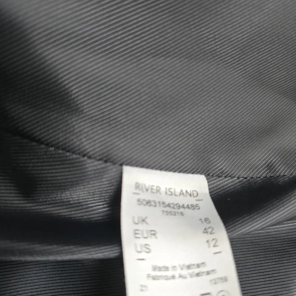 RIVER ISLAND LONDON BLACK HOODED COAT WITH FUR-TRIM COLLAR – UK 16 (EUR 42, US 12)