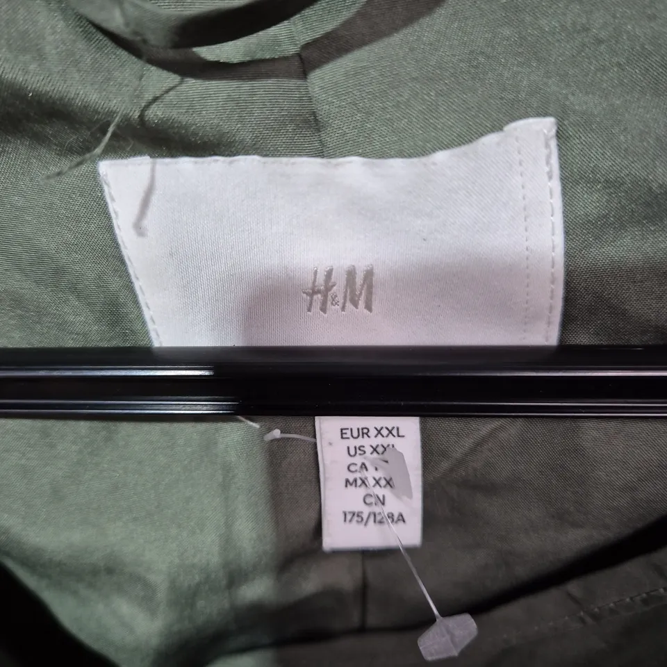 H&M GREEN QUILTED OVERSIZED PADDED COAT – EUR XXL (US XXL)