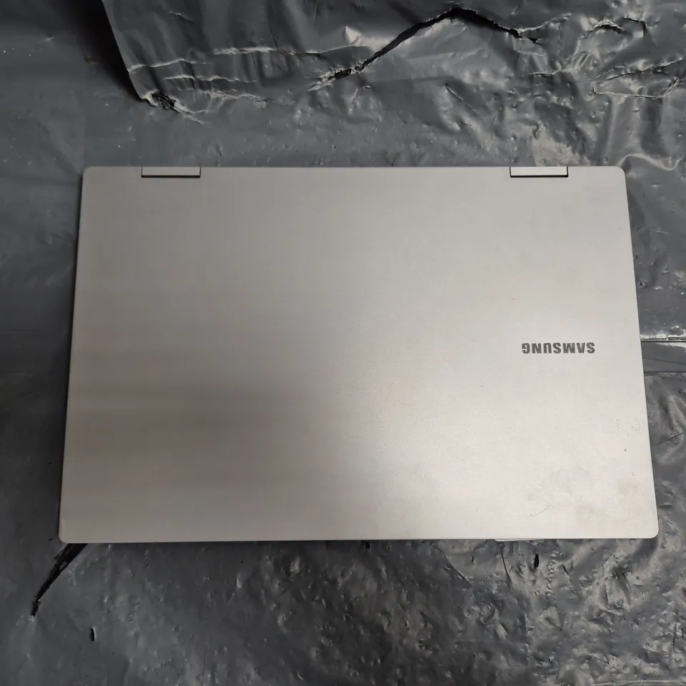 SAMSUNG NP930QED LAPTOP