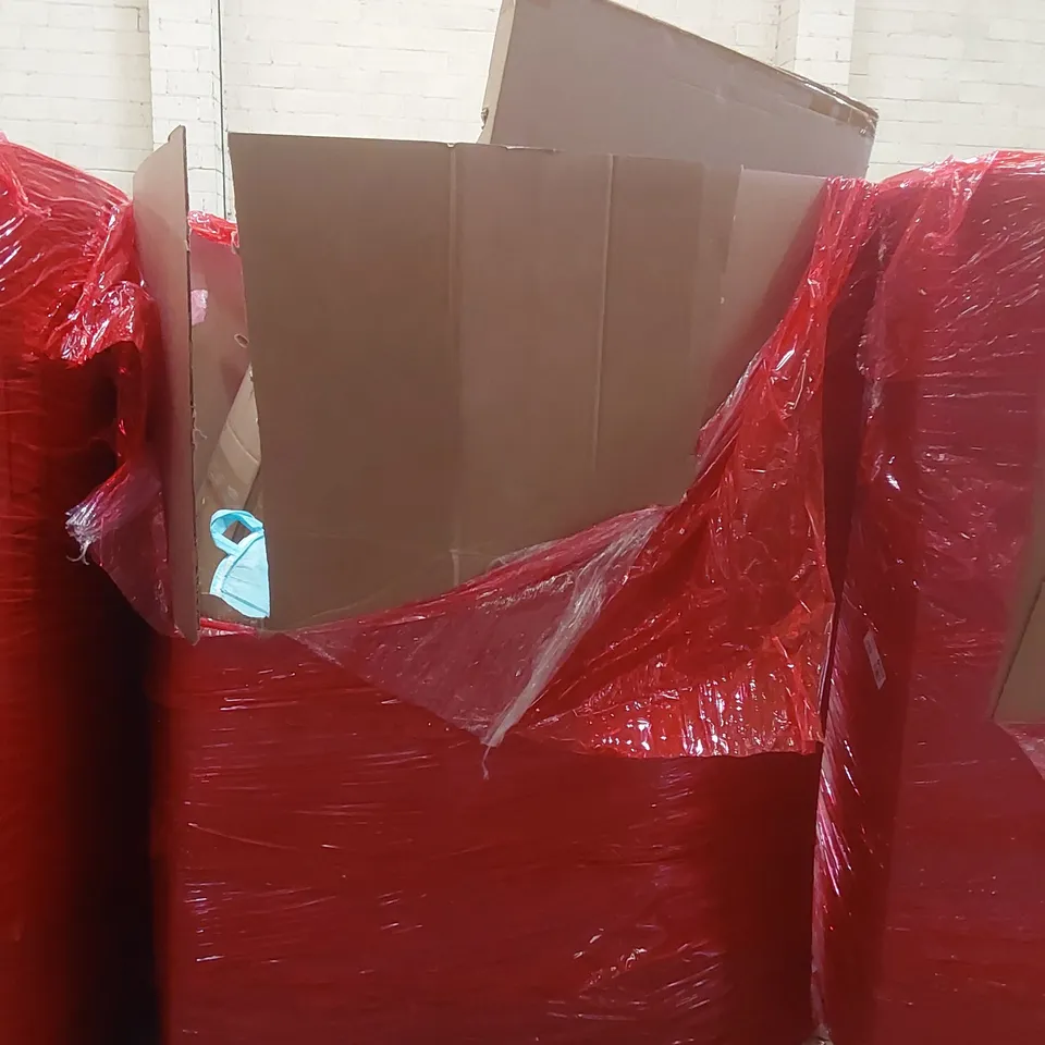 PALLET CONTAINING A VERY LARGE QUANTITY OF ASSORTED ITEMS INCLUDING: LED BATHROOM MIRROR, IRREGULAR MIRROR, MOSQUITO NET ECT