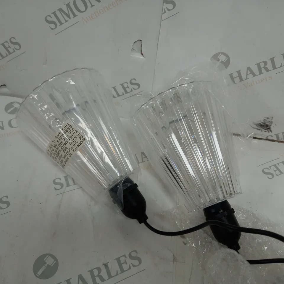 BUNDLEBERRY BY AMANDA HOLDEN SET OF 2 INDOOR OUTDOOR LIGHTS WITH FLUTED SHADE