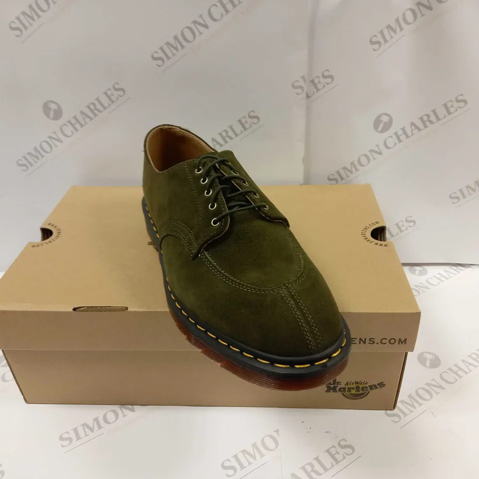 BOXED PAIR OF DR MARTENS REPELLO CALF SUEDE SHOES IN OLIVE UK SIZE 11 