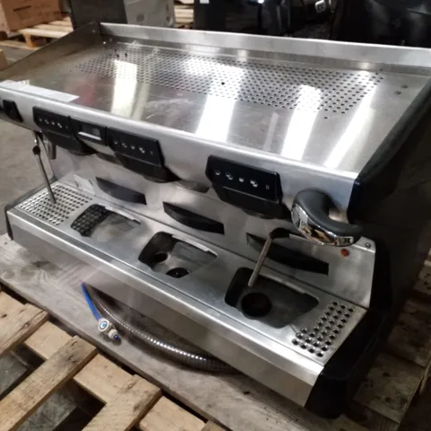 RANCILIO RAN7-3 COMMERCIAL 3 GROUP BARRISTA COFFEE MACHINE