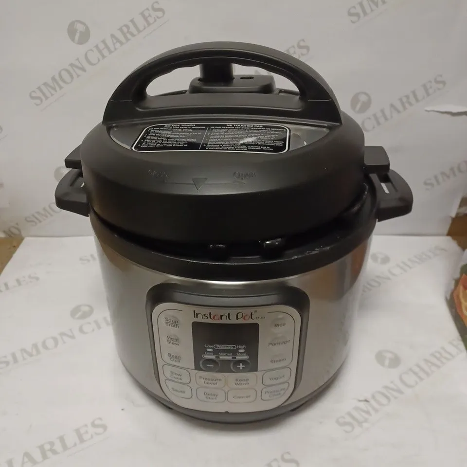 INSTANT POT DUO MINI PRESSURE COOKER
