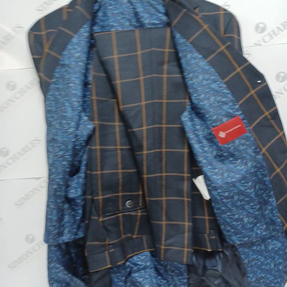 KNIGHTHOOD MASTER TAILORS 3 PEICE SUIT 36R