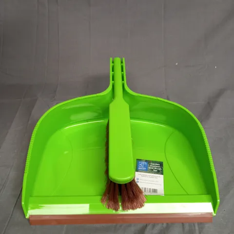 LARGE GARDEN DUSTPAN AND BRUSH SET