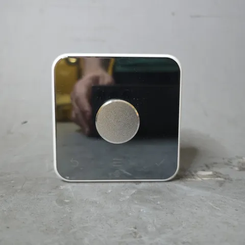 BOXED HIVE THERMOSTAT