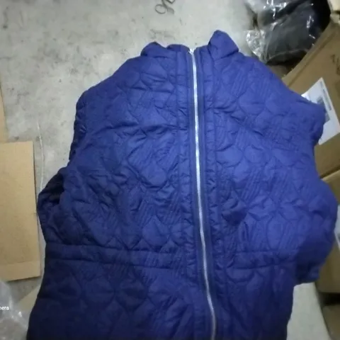 BOX OF APPROXIMATELY 7 ASSORTED BRAND NEW BLUE MARLA WYNNE QUILTED TOGGLE COATS
