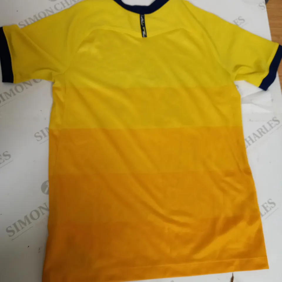 TOTTENHAM HOTSPURS AWAY SHIRT SIZE M