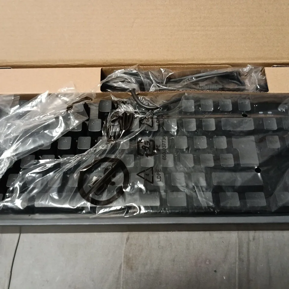 BOXED LOGITECH G413 TKL GAMING KEYBOARD - US LAYOUT 