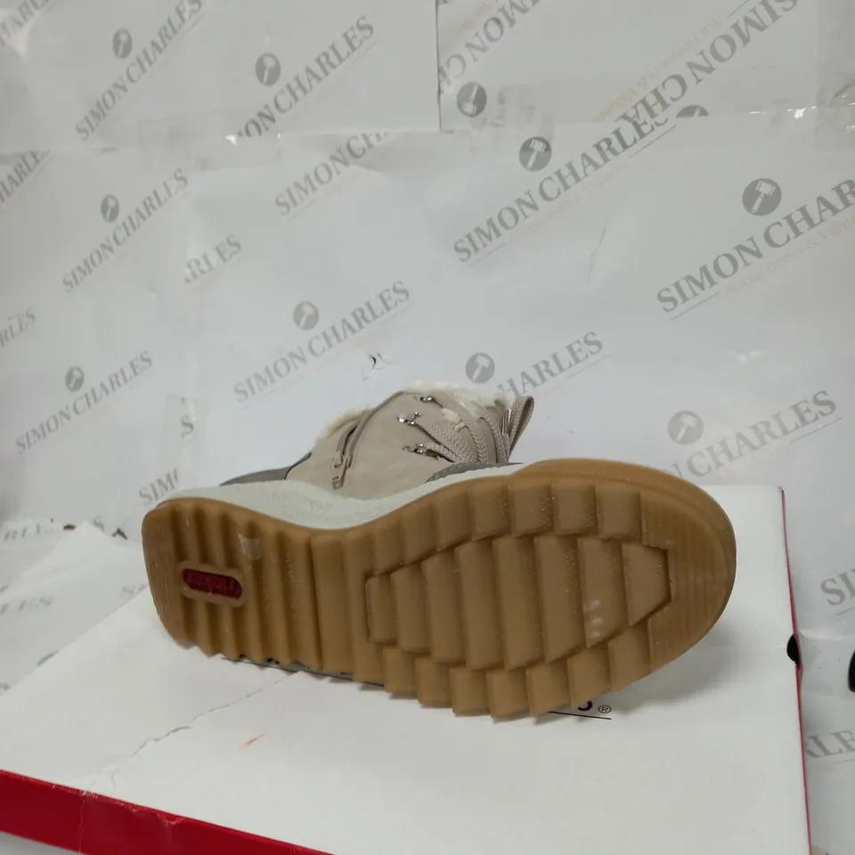 BOXED PAIR OF RIENKER BOOTS SIZE 8