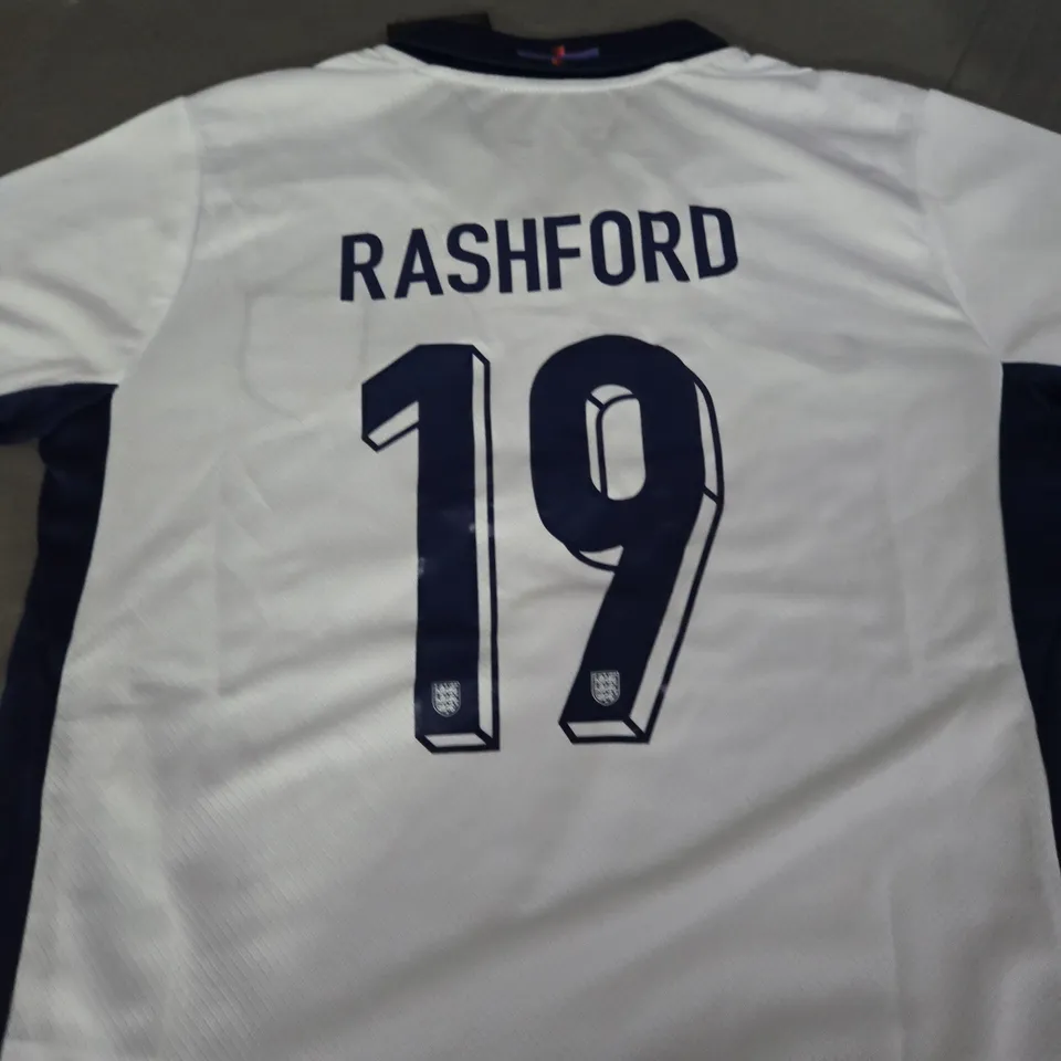 ENGLAND FC HOME JERSEY WITH RASHFORD 19 SIZE 24 - KIDS