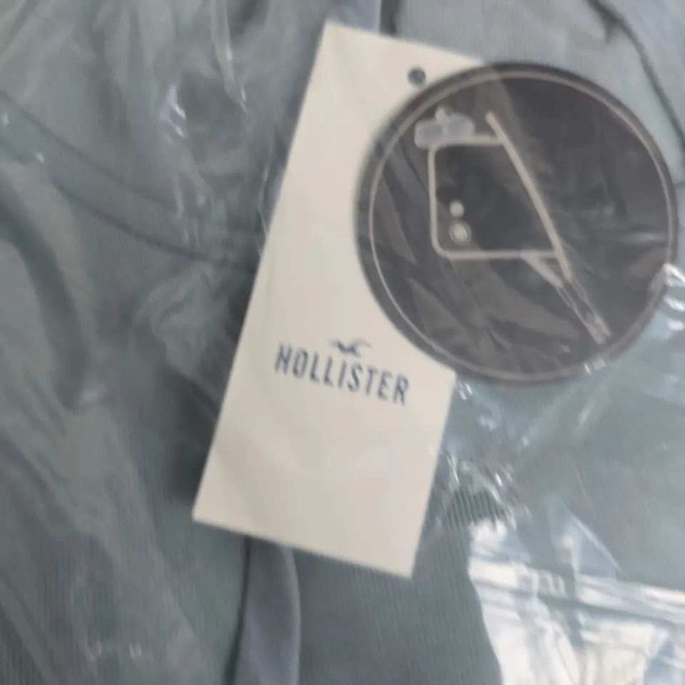 HOLLISTER COOLING HOODIE – SIZE XL – LIGHT BLUE