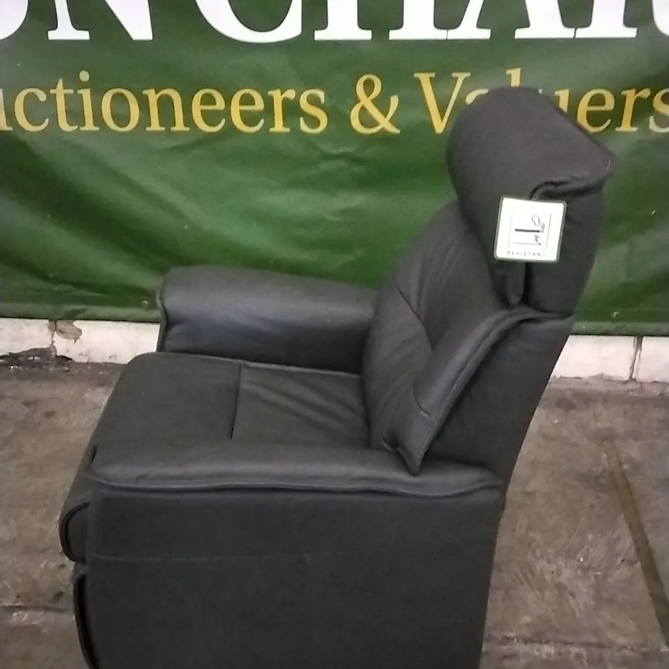 QUALITY BRITISH DESIGNED & MANUFACTURED G PLAN MALMO POWER RECLINER CHAIR CAMBRIDGE PETROL LEATHER