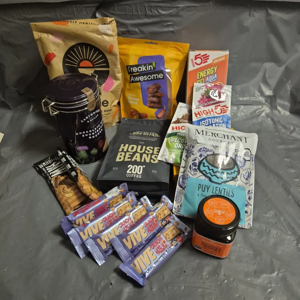 APPROXIMATELY 15 ASSORTED FOOD AND DRINK PRODUCTS TO INCLUDE - HIGH 5 ENERGY GEL ORANGE - VIVE PROTEIN BARS - EXHALE ROAST COFFEE - ETC