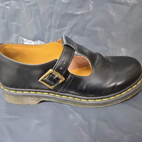 UNBOXED PAIR OF DR MARTENS POLLEY SHOES IN BLACK - UK 8