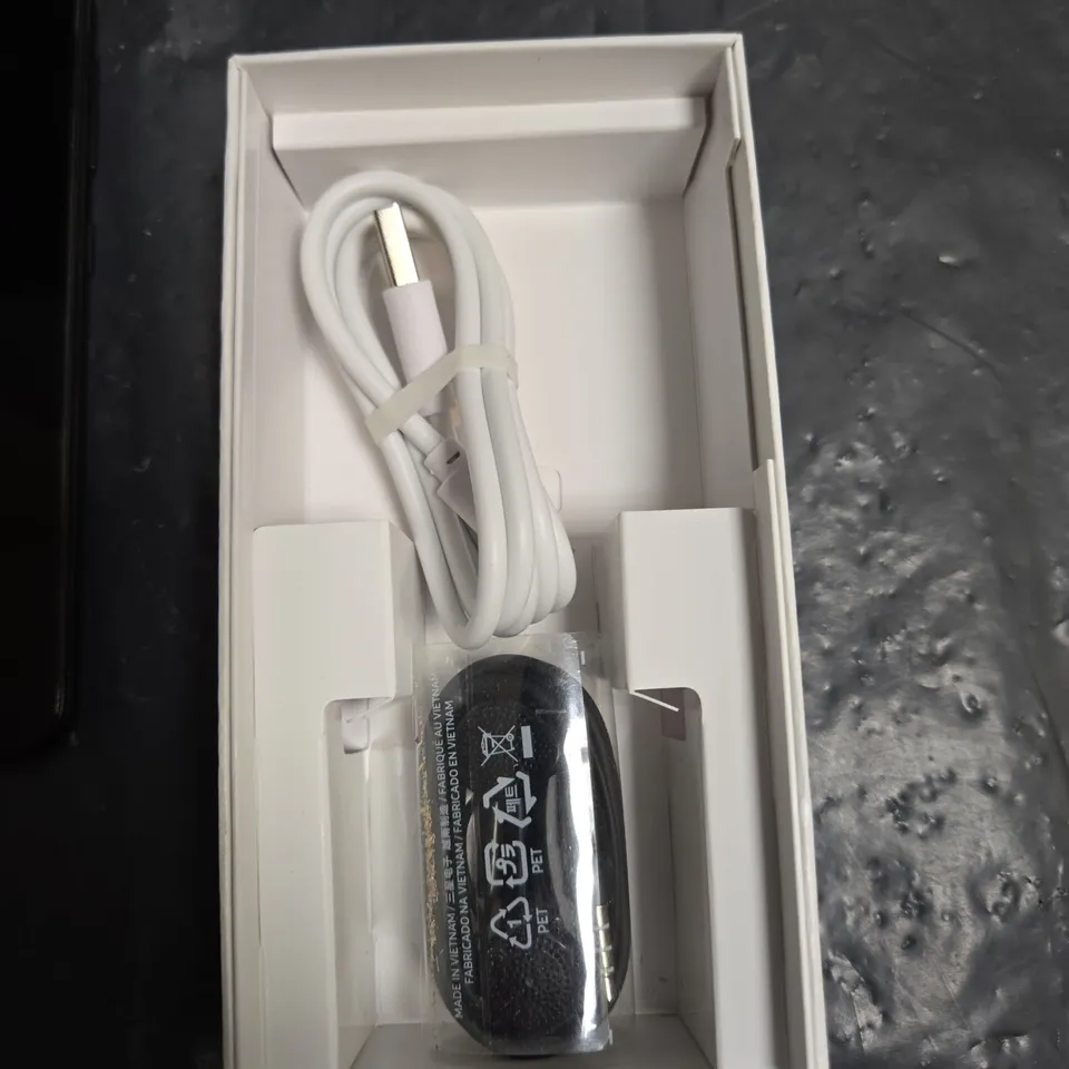 SAMSUNG GALAXY A20E SMARTPHONE – BLACK - USB-C CABLE - SM-A202F/DS