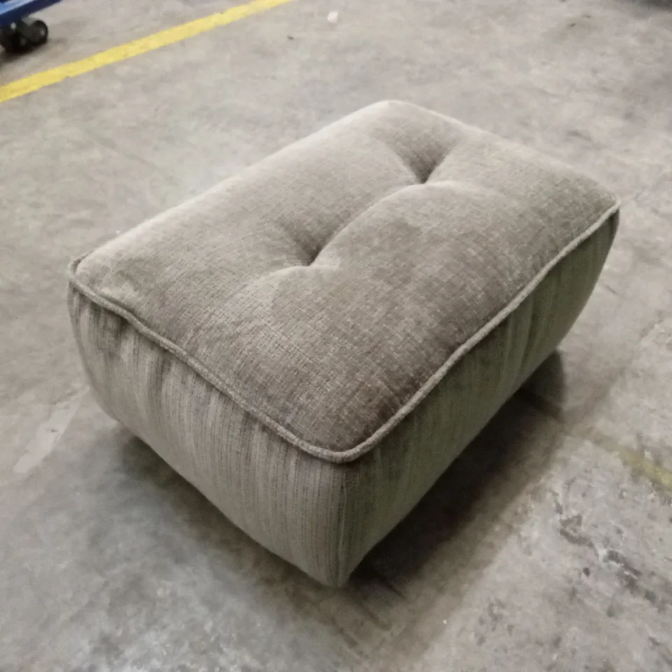 QUALITY DESIGNER ITALIAN MADE GRAVINA MAXI RECTANGULAR FABRIC UPHOLSTERED STOOL